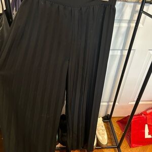 Black Pleated Wide-Leg Pants